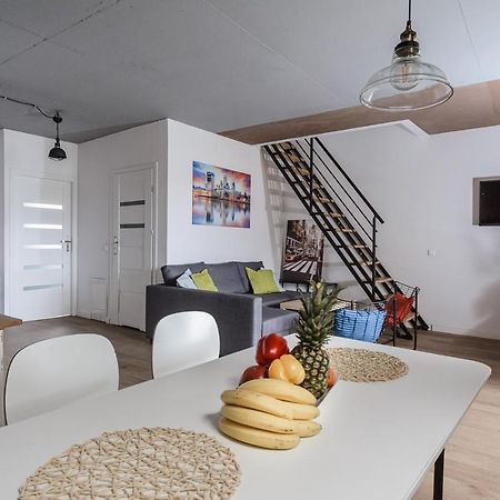Stylish Apartment In The City Center Of Warsawa Bagian luar foto