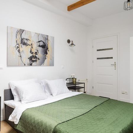 Stylish Apartment In The City Center Of Warsawa Bagian luar foto