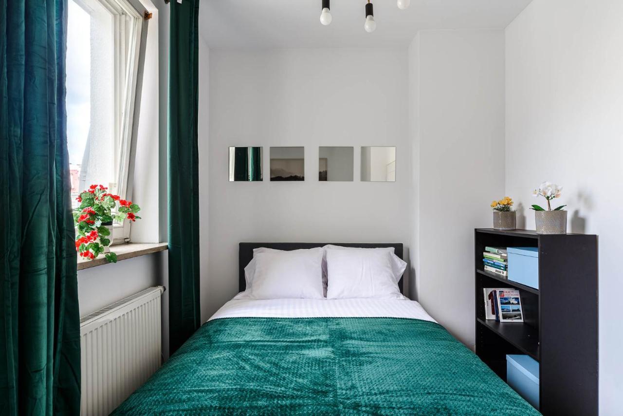 Stylish Apartment In The City Center Of Warsawa Bagian luar foto