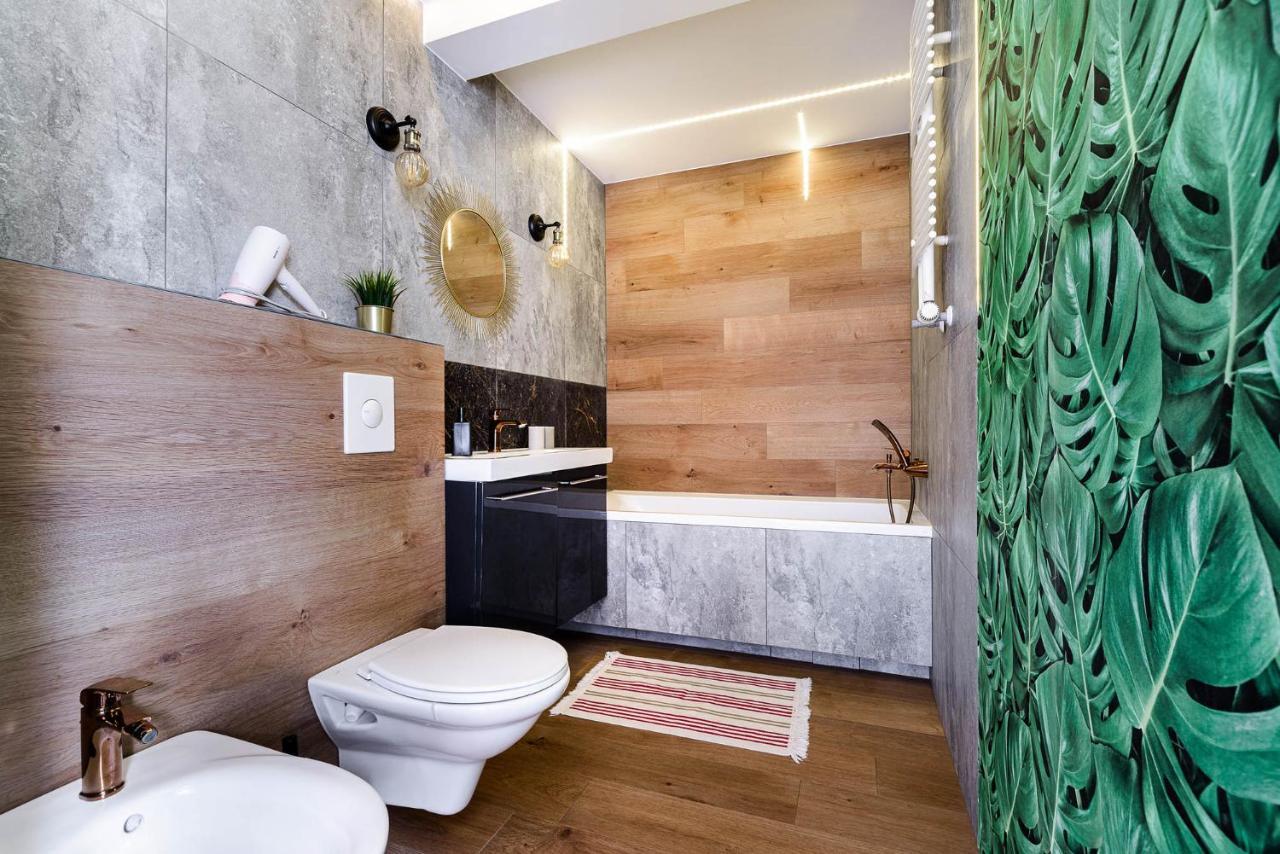 Stylish Apartment In The City Center Of Warsawa Bagian luar foto