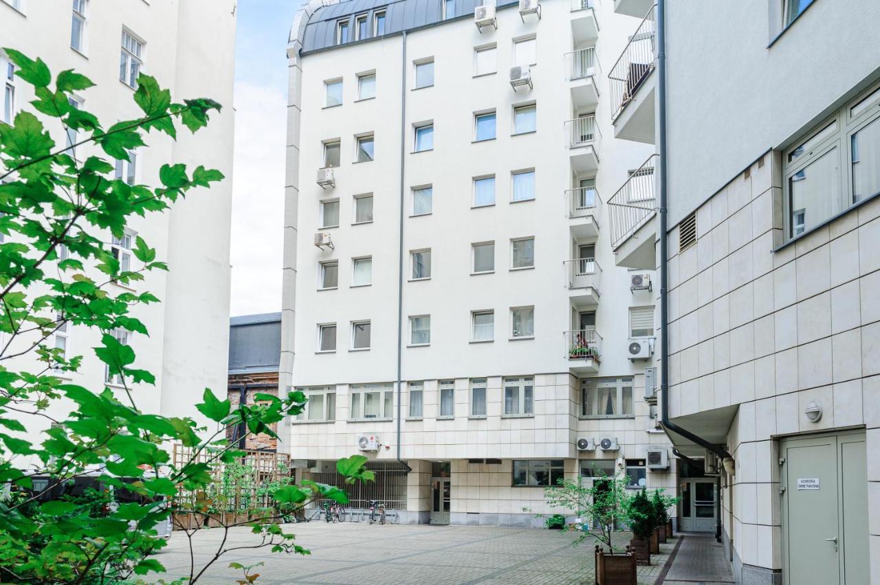 Stylish Apartment In The City Center Of Warsawa Bagian luar foto